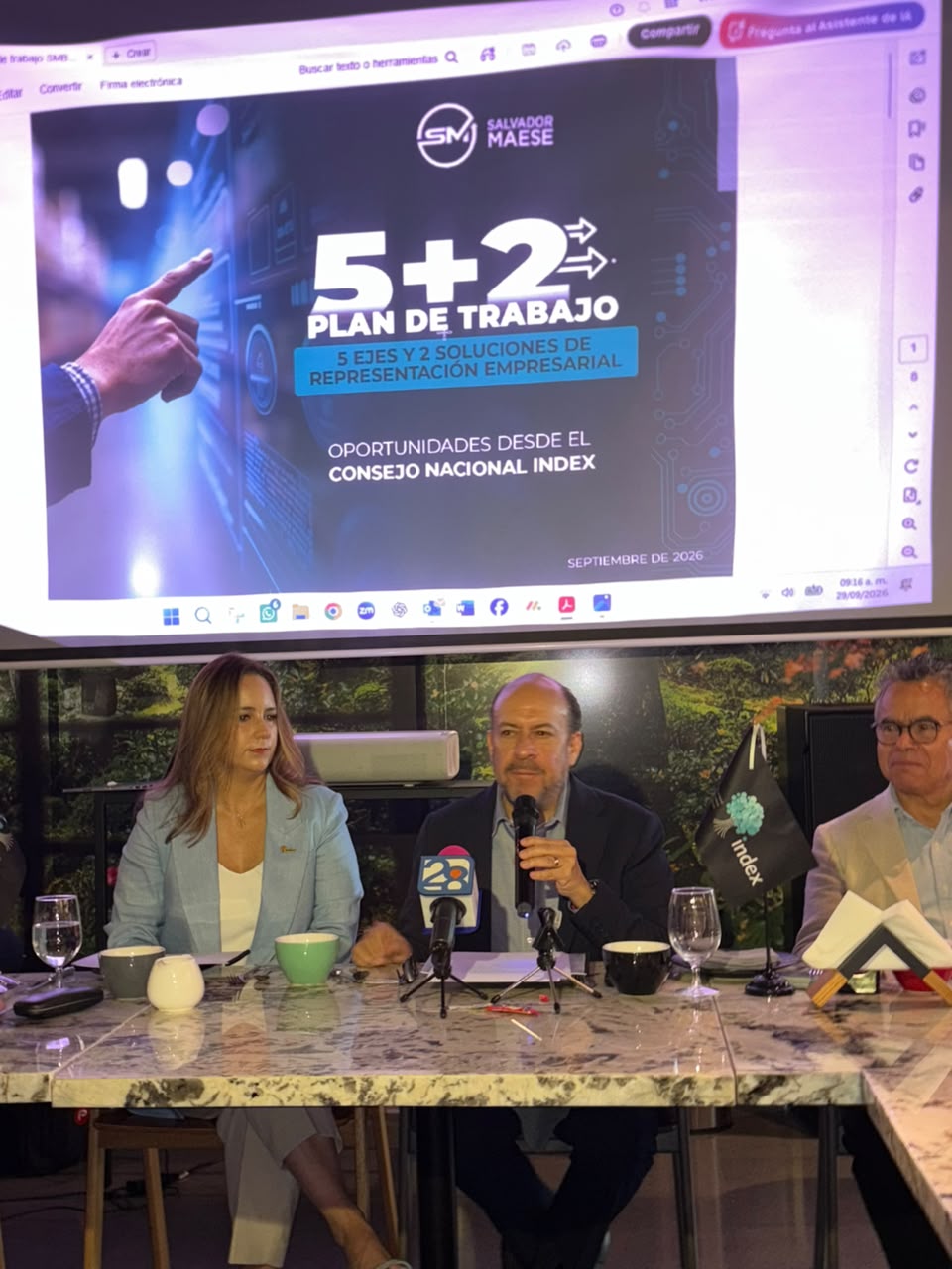 Presenta Salvador Maese Plan para fortalecer sector maquilador